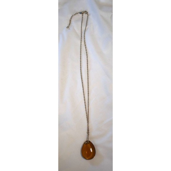 STRIKING CHICO'S BRONZE-TONE CHAIN LINK NECKLACE AMBER LUCITE PENDANT - Picture 1 of 4